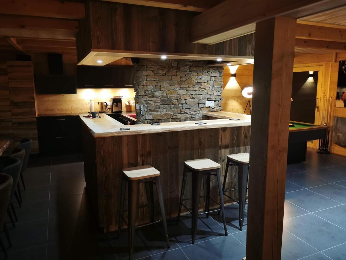 Nouveau M.meta 12 Pers Sauna,jacuzzi,billard Chalet *