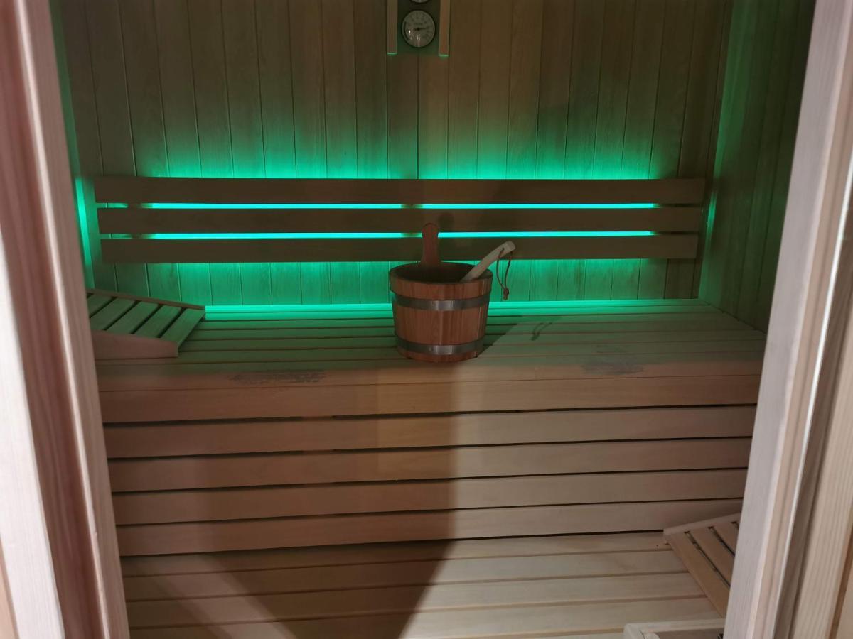 Nouveau M.meta 12 Pers Sauna,jacuzzi,billard *