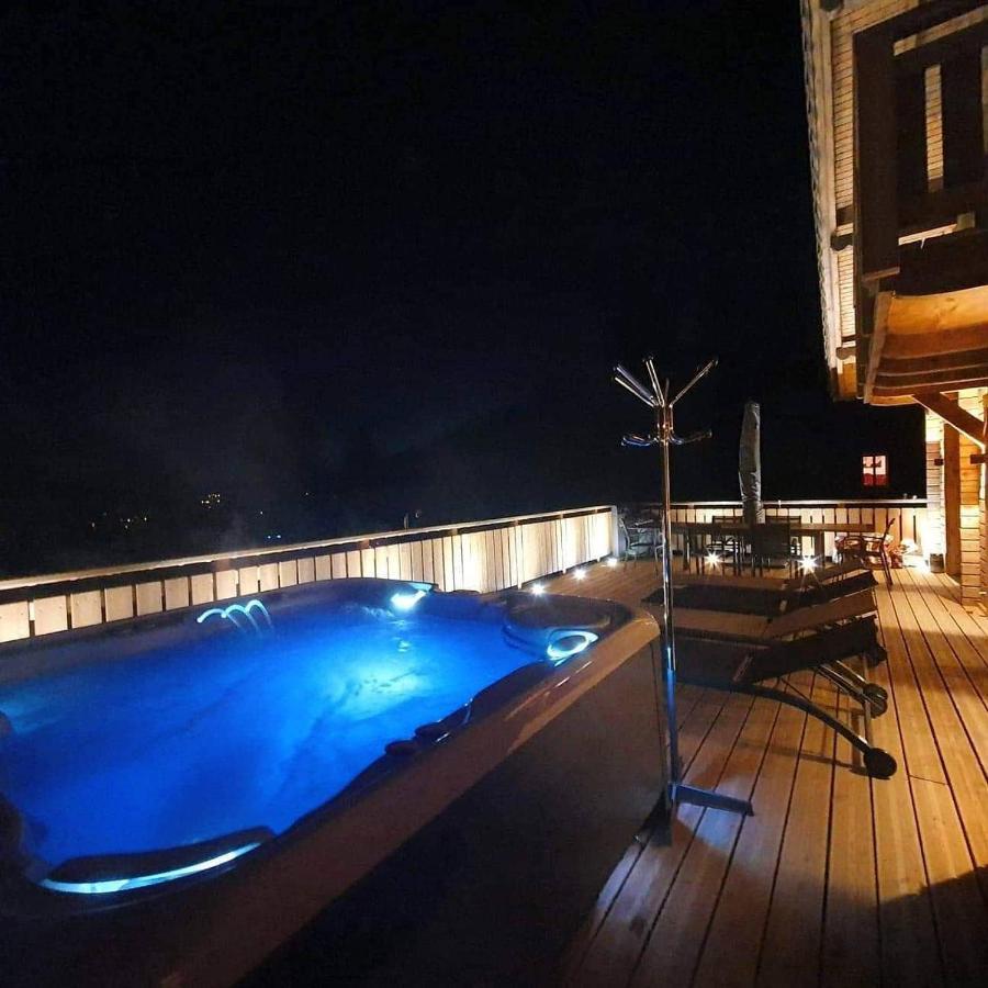Chalet Nouveau M.meta 12 Pers Sauna,jacuzzi,billard